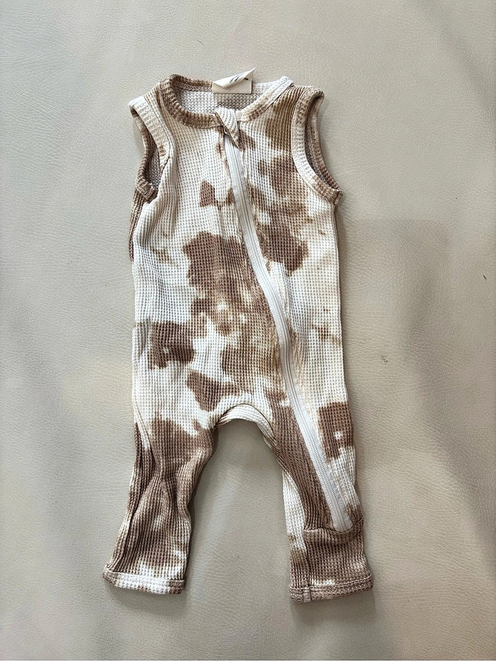 SpearmintLOVE Organic 100% Cotton Waffle Easy Romper, Almond Tan Tie Dye Footie